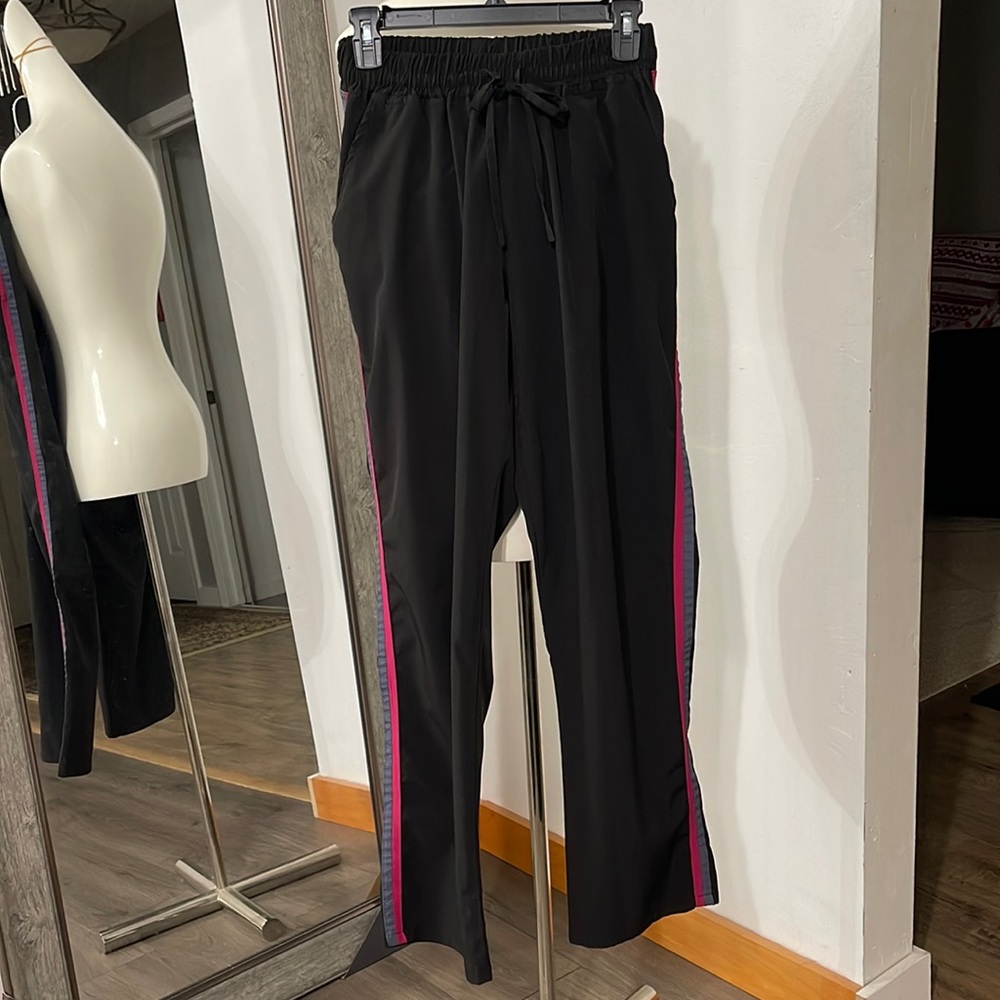 Women’s size large Scrubletics brand black scrub pants